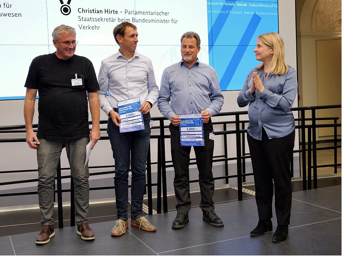 Gruppenbild des drittplatzierten Teams.